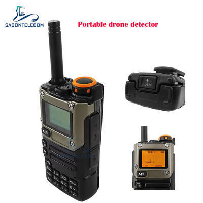Rilevatore di droni portatile palmare con raggio di rilevamento di 600-800 m, banda di frequenza da 700 MHz a 6 GHz e angolo di lavoro di 360 gradi